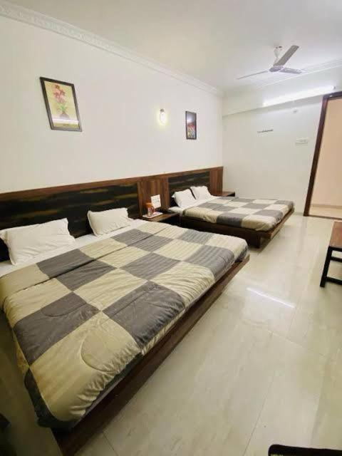 Hotel Shree Sai Shirdi Exterior photo